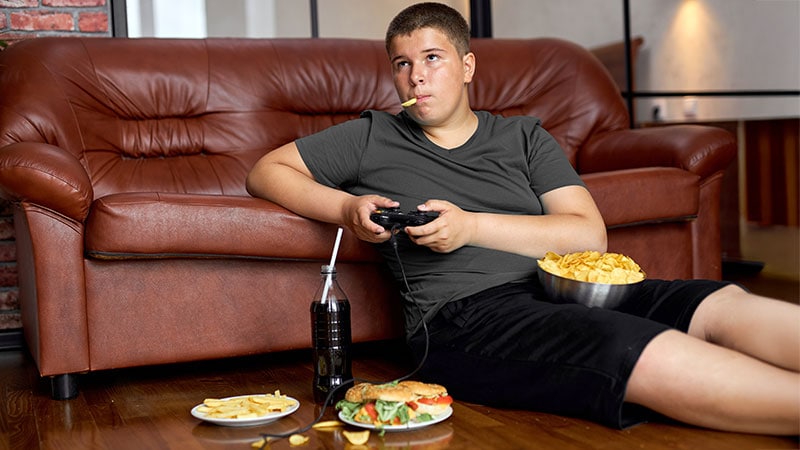 Eating Rhythms Delayed in Teens With Overweight or Obesity